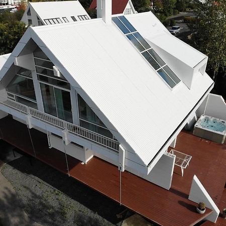 Big Villa Centrally Located In Reykjavik Extérieur photo