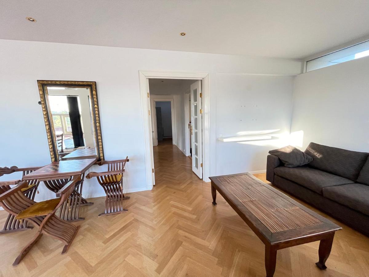 Big Villa Centrally Located In Reykjavik Extérieur photo