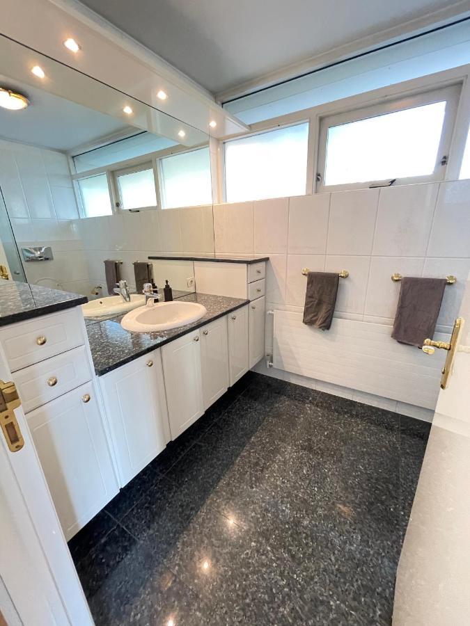 Big Villa Centrally Located In Reykjavik Extérieur photo